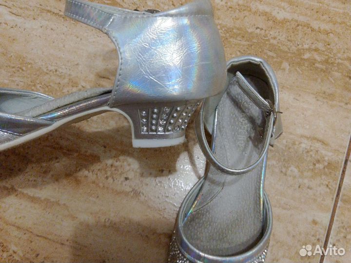 Туфли для девочки