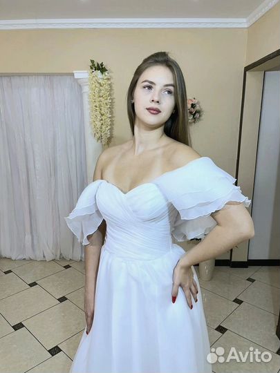 Вечернее платье белое аренда