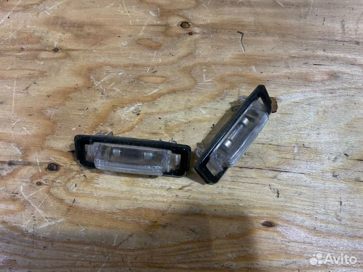 Подсветка номера Mercedes-Benz E-Class W210