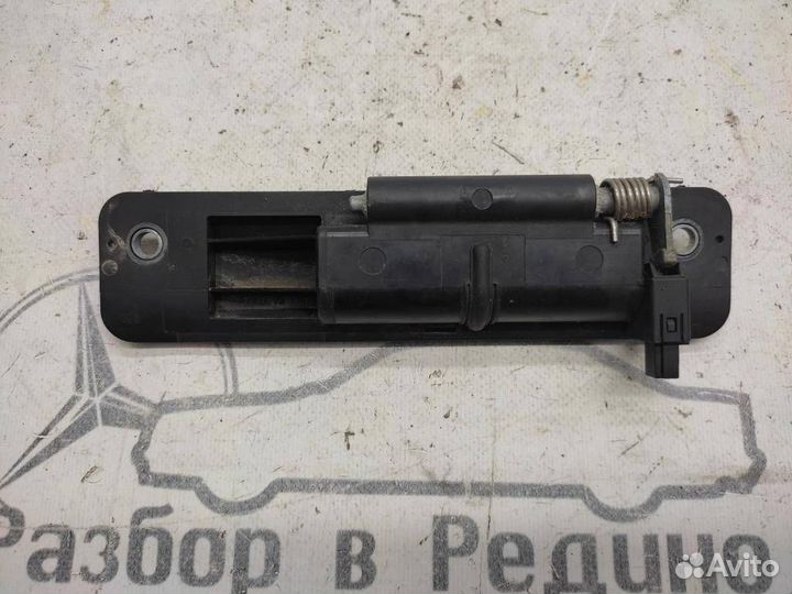 Ручка открытия багажника w164 ML-class 642.940