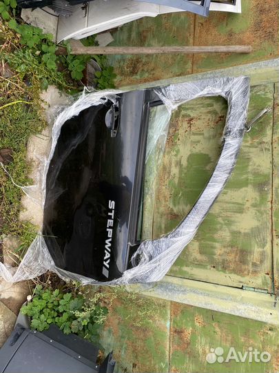 Дверь передняя правая рено дастер