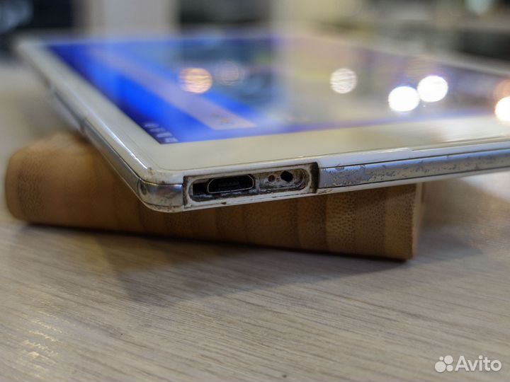 Sony Xperia Z3 Compact Tablet LTE (3/16)