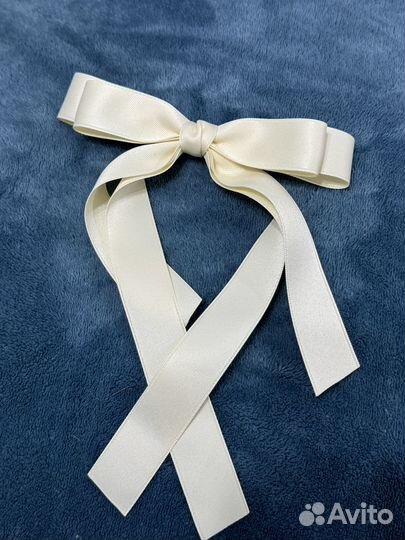 Бант атласный на заколке