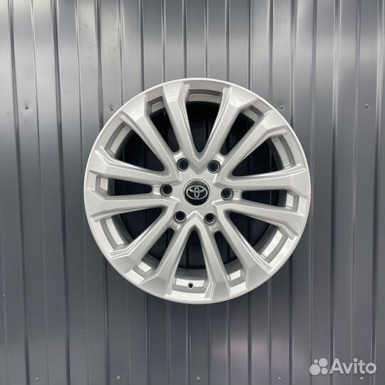 Новые диски 18 дюймов 6/139,7