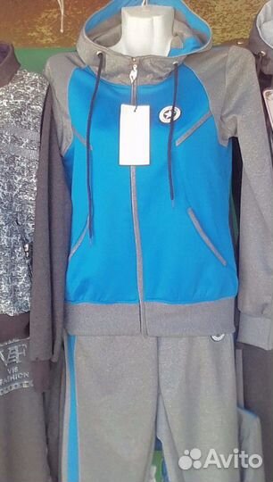 Костюмы для спорта новые