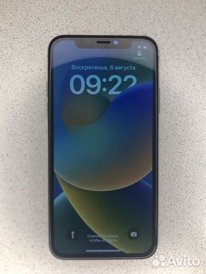 Телефон iPhone 10