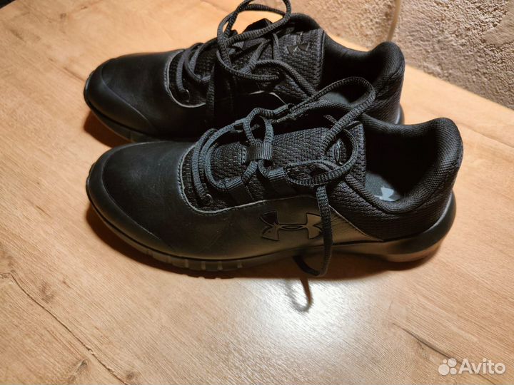 Кроссовки Under Armour р 37