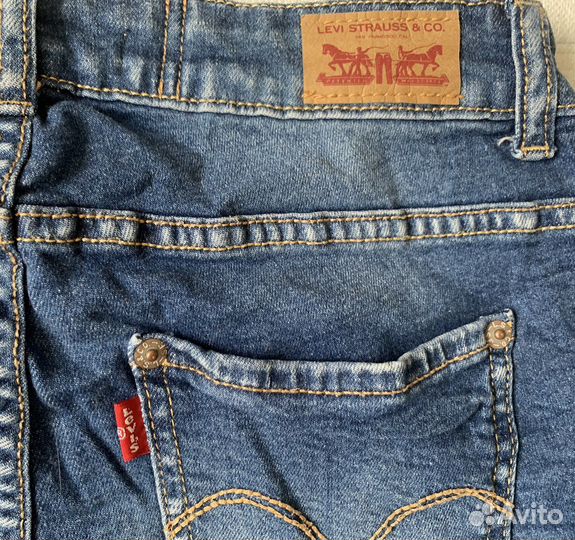 Джинсовые шорты levis