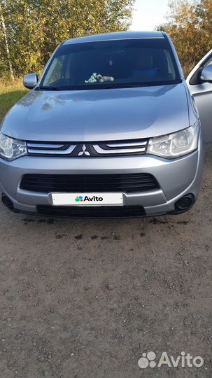 Mitsubishi Outlander, 2013