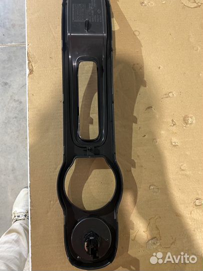 Накладка на центральную консоль рено дастер