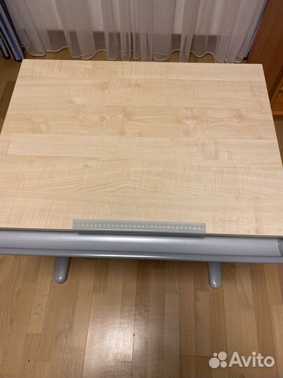 Растущая парта и стул Дэми