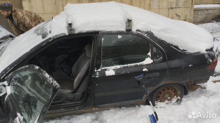 Ford Mondeo 1.6 МТ, 1993, 100 000 км