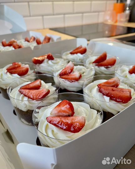 Трайфлы бенто клубника в шоколаде торт