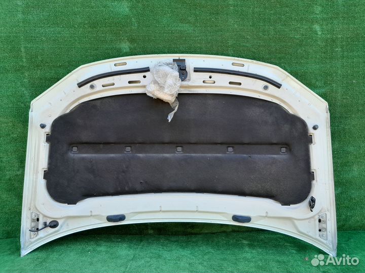 Капот Volkswagen Touran 2006-2010