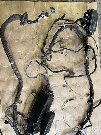 Проводка подкапотная Mazda Mpv gy L08167010C LW
