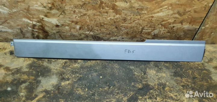 Накладка (кузов наружные) Volkswagen Caravelle 20