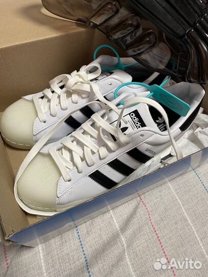 Adidas superstar bubble