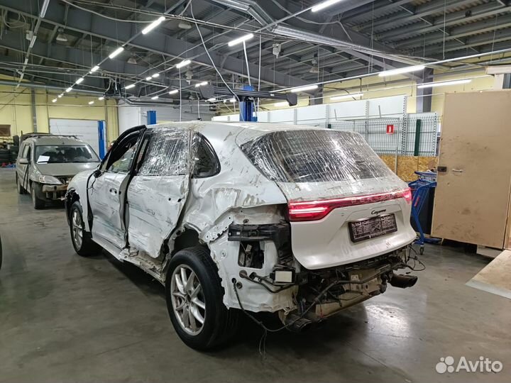 Porsche Cayenne 3.0 AT, 2019, битый, 6 000 км