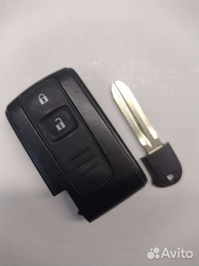 Ключ зажигания Toyota Corolla Verso