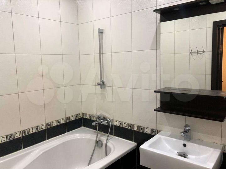 3-к. квартира, 94 м², 4/14 эт.