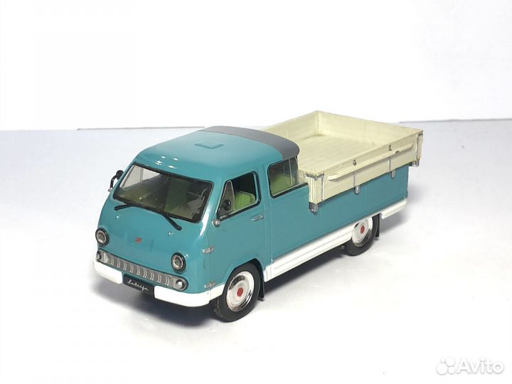 Модель конверсия раф 977 дм пикап СССР 1:43