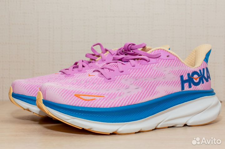 Кроссовки женские Hoka clifton 9 (6.5 / 7 / 8.5)