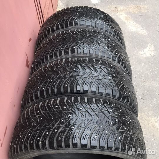 Nokian Tyres Hakkapeliitta 8 SUV 215/55 R18 99T