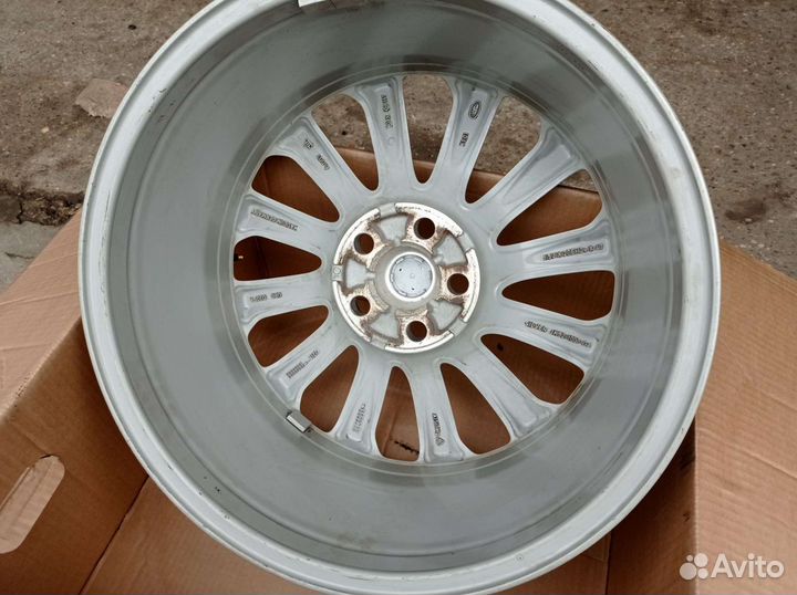 Диски Range Rover Vogue R20 оригинал