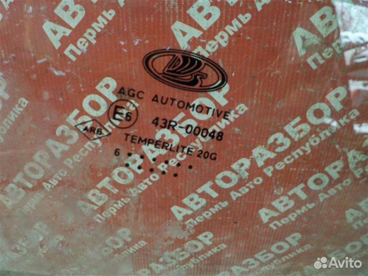 Стекло двери переднее правое LADA X-Ray 21129 2016