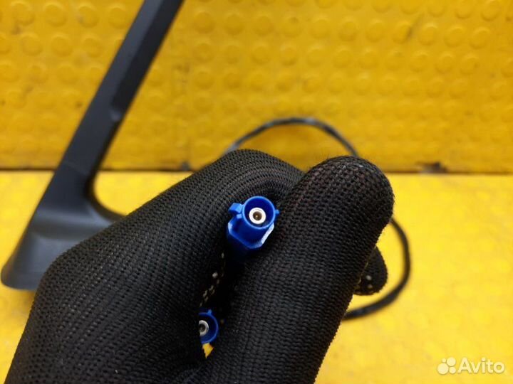 Антенна Renault Duster F4RE410 2021