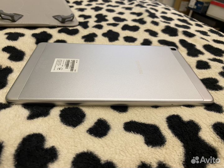Планшет Samsung galaxy Tab A 8.0 2019 32 гб 3G