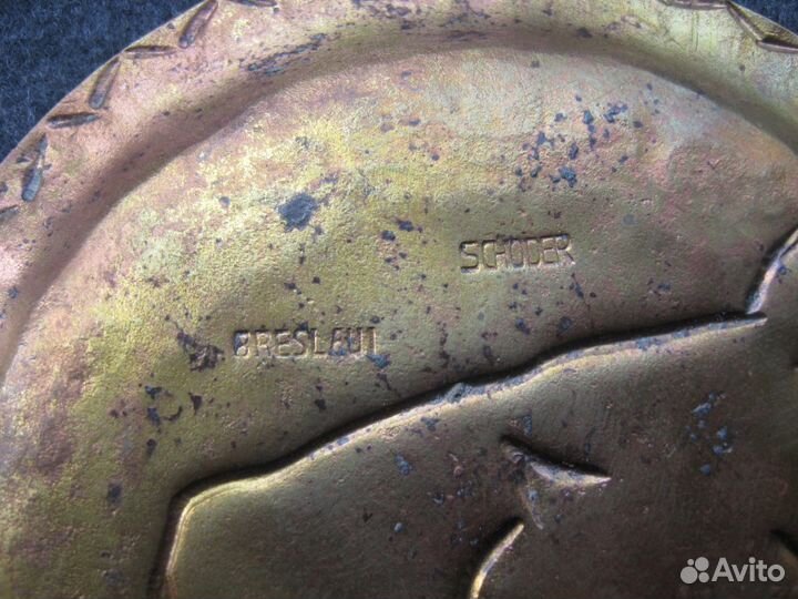 Антикварный подставки клейма красивые