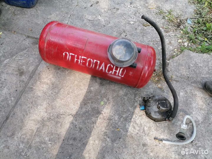 Автомобильный газовый баллон