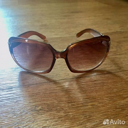 Очки солнцезащитные