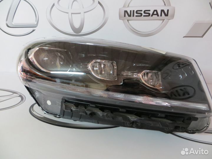 Фара правая LED Kia Sorento Prime