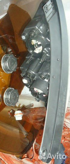 Новая правая фара Hyundai IX35 Tucson 921022Y000