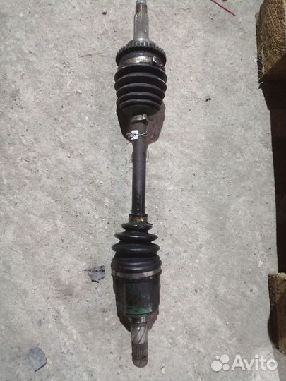 Полуось передняя левая (приводной вал, шрус) Mazda