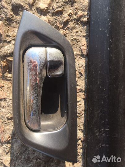 Ручка водительской двери