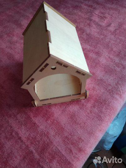 Поделка из дерева