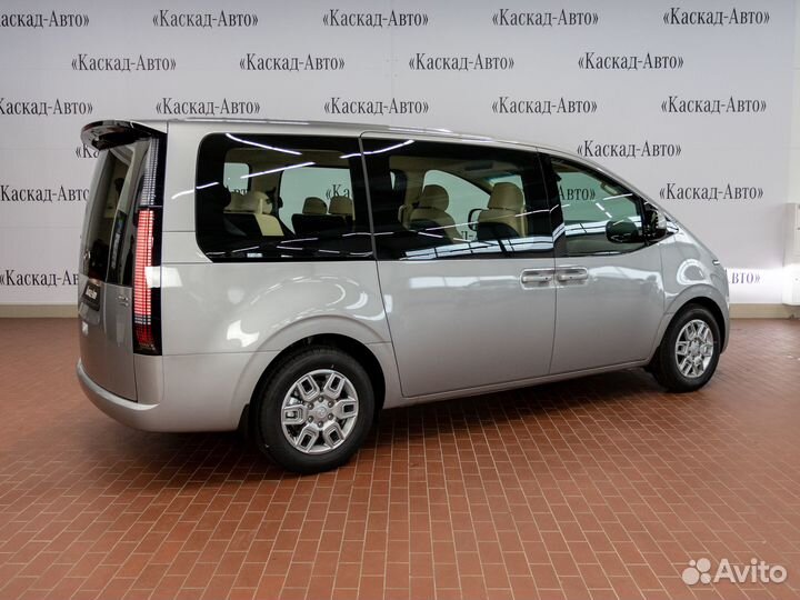 Hyundai Staria 2.2 AT, 2023