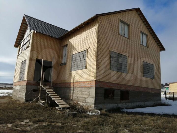 Дом 231 м² на участке 10 сот.