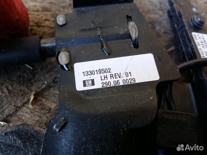 Замок крыши Opel Astra H TwinTop 2004-2014