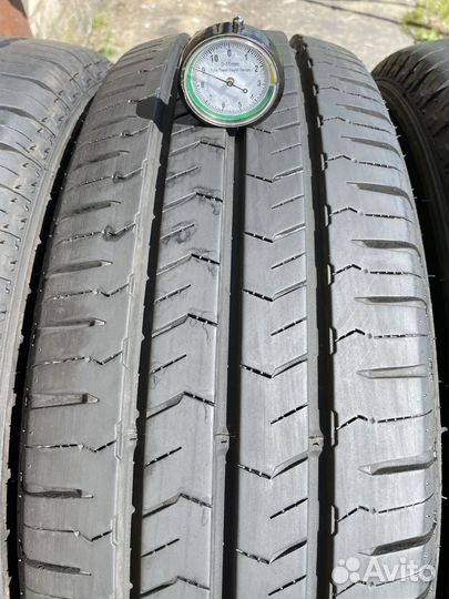 Nexen Roadian CT8 225/75 R16C