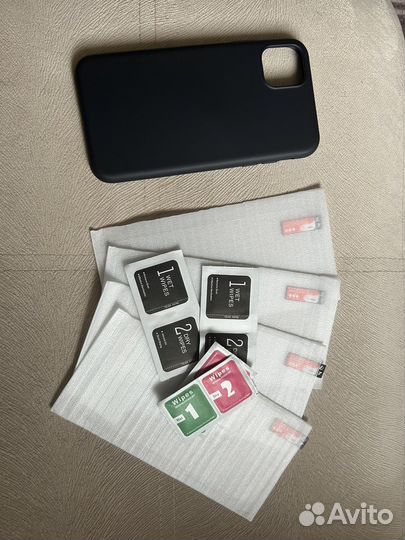 Чехол и стекла на iPhone 11 новые
