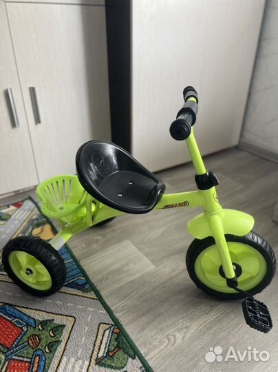 Трехколесный велосипед