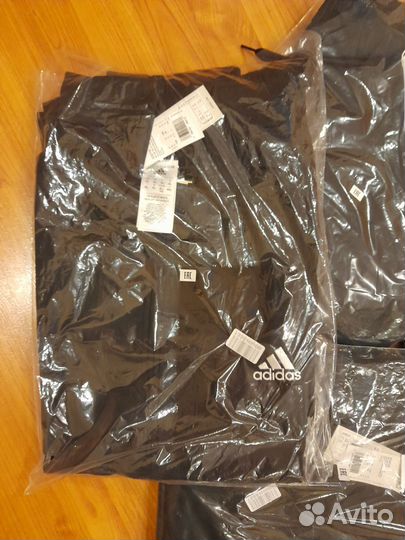 Спортивный костюм adidas originals новый