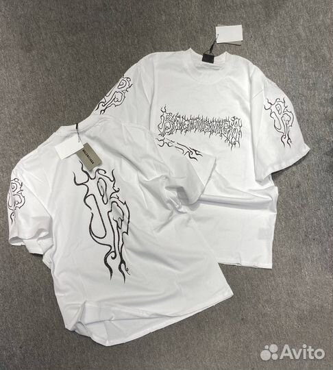 Футболка balenciaga