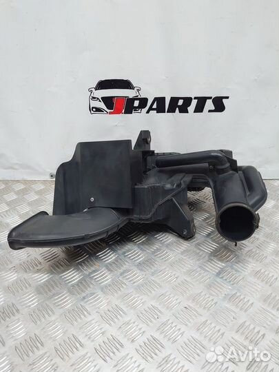 Воздухозаборник Mazda 3 BK рестайлинг (2006—2009)