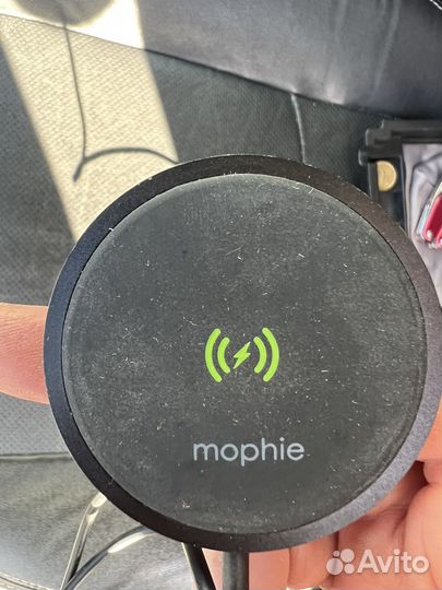 Беспроводное зарядное устройство Mophie snap+