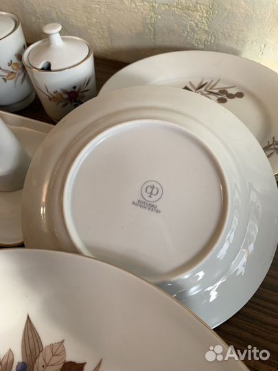 Фарфоровый столовый сервиз Кольдиц